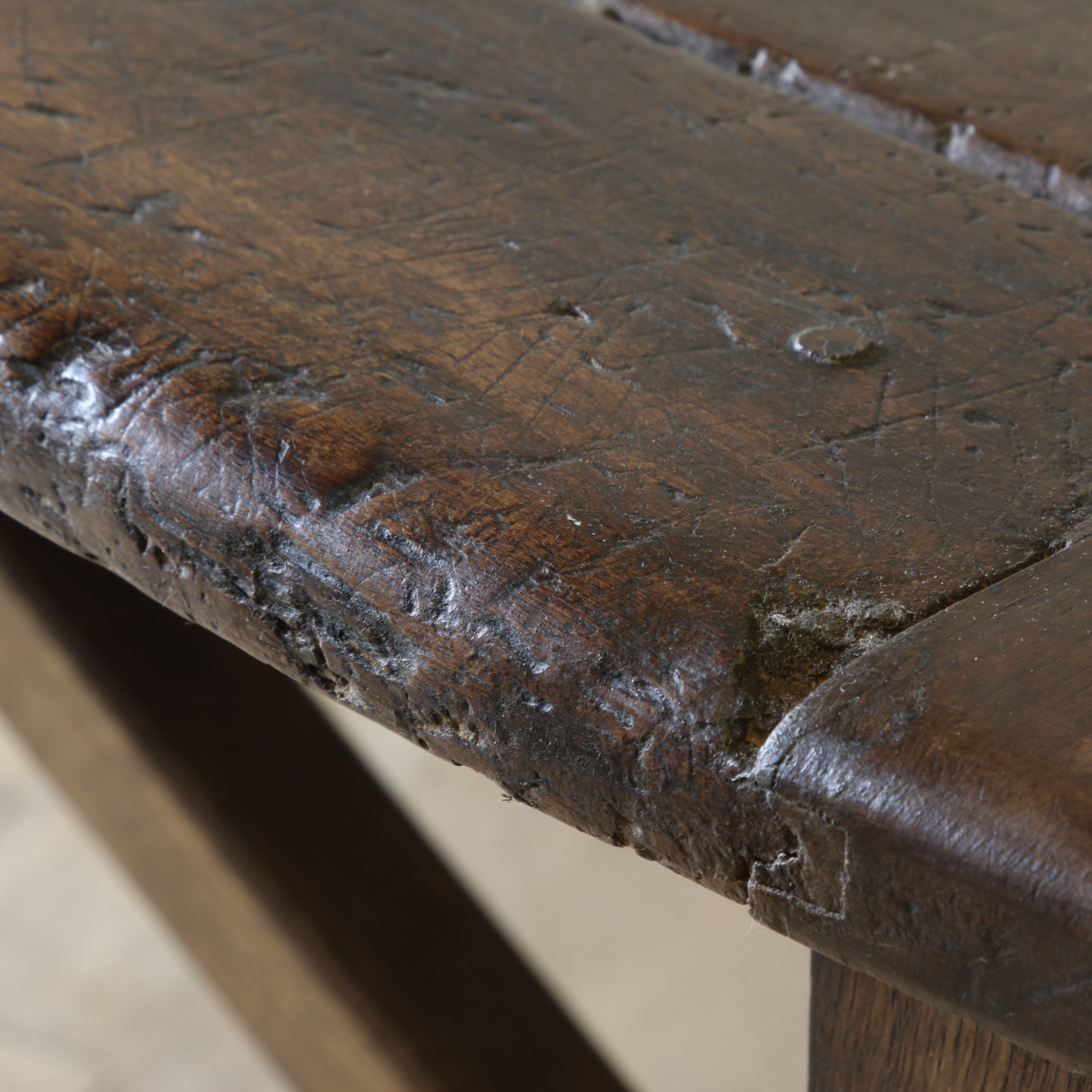 Avignon Side Table - Five Legged // JS Editions